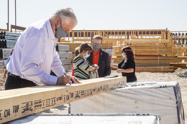 OV_Bettys_Village_Beam_Signing_9
