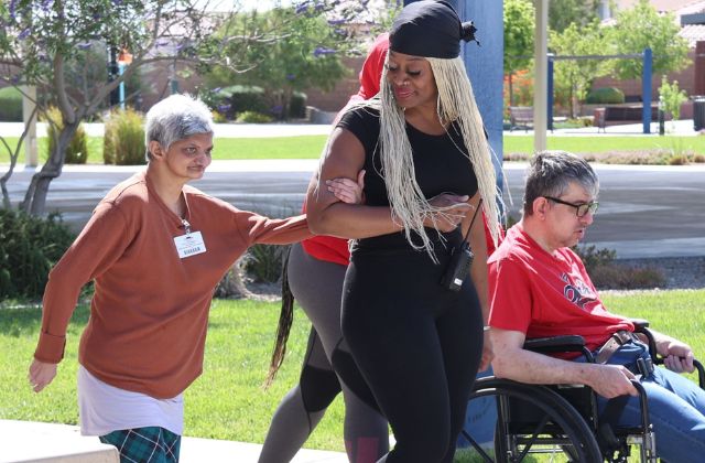 where-to-go-for-disability-support-services – 1 People walking together in a park.